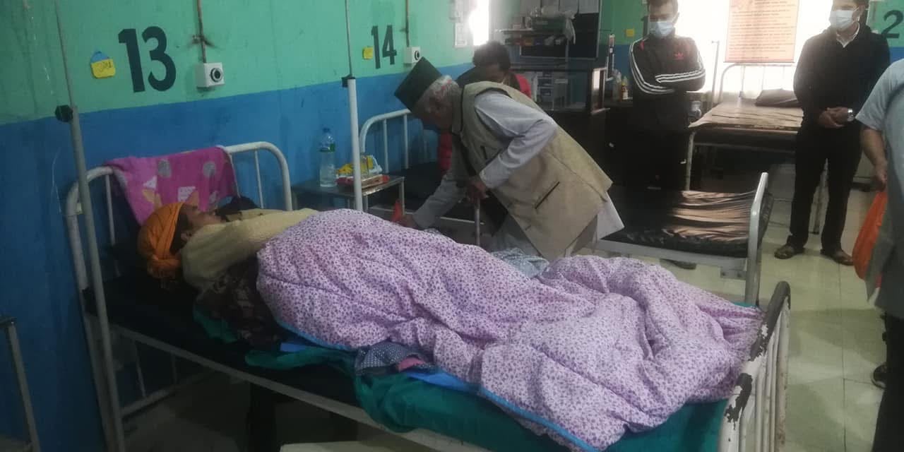 जेष्ठ नागरिक तथा विरामी कुरुवा कम्बल एवं सहयोग सहायता